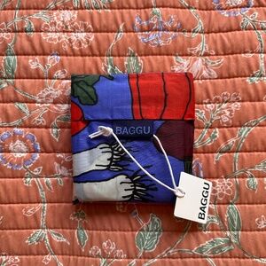 NWT Standard Farmer’s Market Baggu!